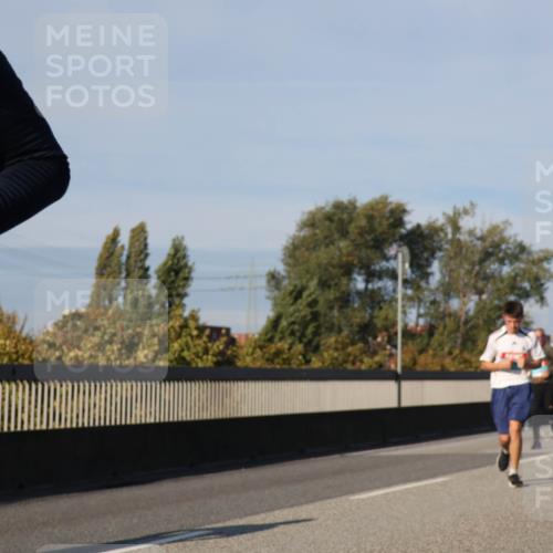 03.10.2025 - Köhlbrandbrückenlauf Luisa Fischer http://msf.ph/oto/9012841 03.10.2025 10:56:05 Position 3  meine-sportfotos.de