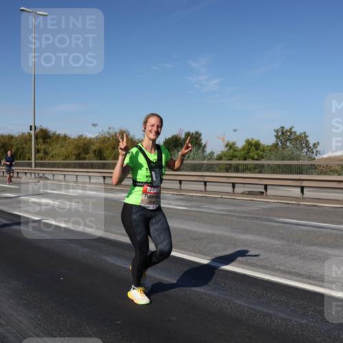 03.10.2025 - Köhlbrandbrückenlauf Julia Fischer http://msf.ph/oto/9012888 03.10.2025 13:04:26 Position 3 4846 meine-sportfotos.de
