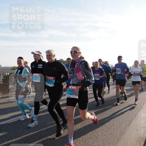 03.10.2025 - Köhlbrandbrückenlauf Fabian Wolf http://msf.ph/oto/9012891 03.10.2025 09:23:34 Position 3 2922, 3324, 3322, 3810, 1653 meine-sportfotos.de