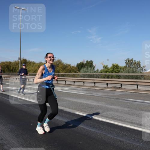 03.10.2025 - Köhlbrandbrückenlauf Julia Fischer http://msf.ph/oto/9012897 03.10.2025 13:04:27 Position 3  meine-sportfotos.de