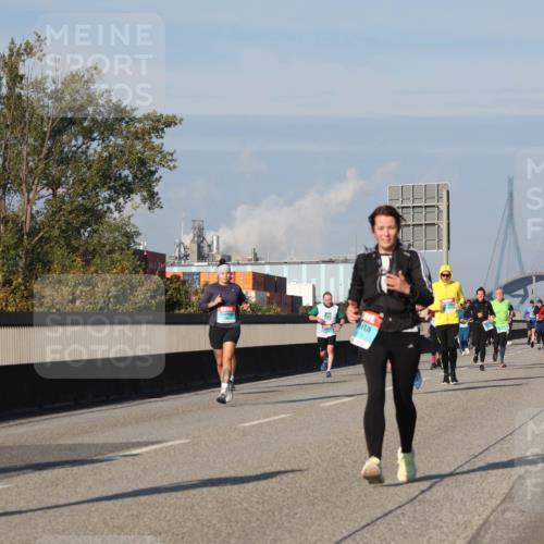 03.10.2025 - Köhlbrandbrückenlauf Luisa Fischer http://msf.ph/oto/9012903 03.10.2025 10:56:10 Position 3  meine-sportfotos.de