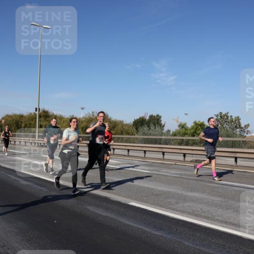03.10.2025 - Köhlbrandbrückenlauf Julia Fischer http://msf.ph/oto/9012922 03.10.2025 13:04:32 Position 3  meine-sportfotos.de
