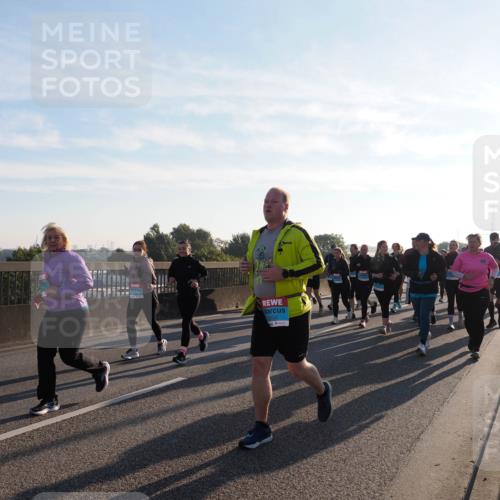 03.10.2025 - Köhlbrandbrückenlauf Fabian Wolf http://msf.ph/oto/9012958 03.10.2025 09:23:37 Position 3 2153 meine-sportfotos.de