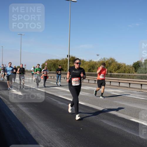 03.10.2025 - Köhlbrandbrückenlauf Julia Fischer http://msf.ph/oto/9012971 03.10.2025 13:04:44 Position 3 5981 meine-sportfotos.de