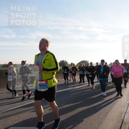 03.10.2025 - Köhlbrandbrückenlauf Fabian Wolf http://msf.ph/oto/9012975 03.10.2025 09:23:38 Position 3 2153 meine-sportfotos.de