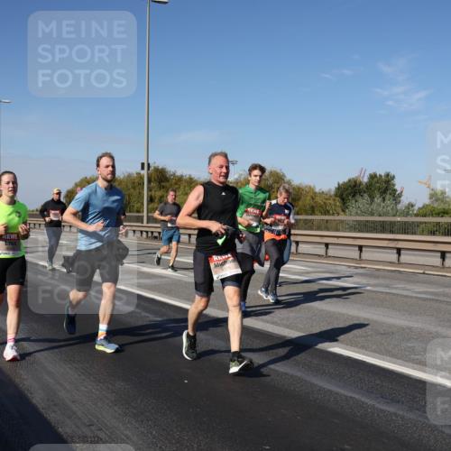 03.10.2025 - Köhlbrandbrückenlauf Julia Fischer http://msf.ph/oto/9012997 03.10.2025 13:04:48 Position 3 4376 meine-sportfotos.de
