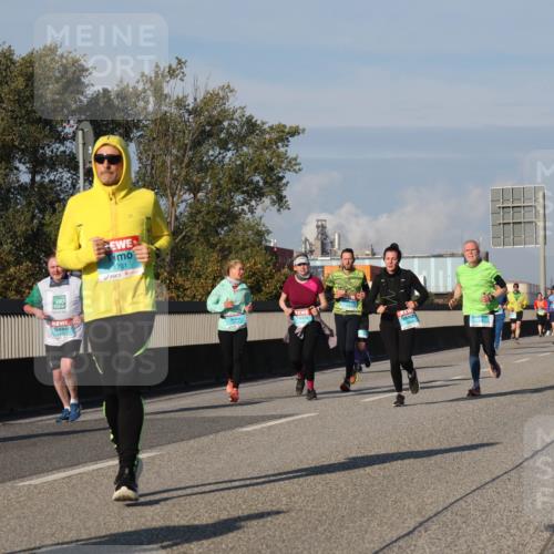 03.10.2025 - Köhlbrandbrückenlauf Luisa Fischer http://msf.ph/oto/9013001 03.10.2025 10:56:20 Position 3 1701 meine-sportfotos.de