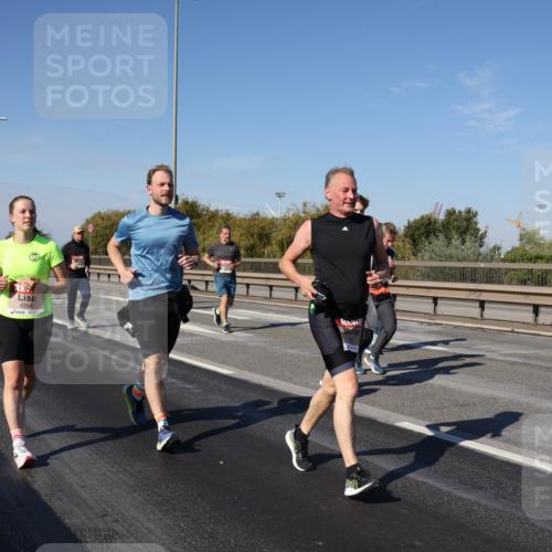 03.10.2025 - Köhlbrandbrückenlauf Julia Fischer http://msf.ph/oto/9013002 03.10.2025 13:04:48 Position 3 4264 meine-sportfotos.de