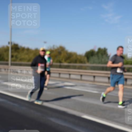 03.10.2025 - Köhlbrandbrückenlauf Julia Fischer http://msf.ph/oto/9013010 03.10.2025 13:04:50 Position 3  meine-sportfotos.de