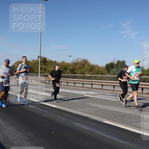 03.10.2025 - Köhlbrandbrückenlauf Julia Fischer http://msf.ph/oto/9013017 03.10.2025 13:04:52 Position 3  meine-sportfotos.de