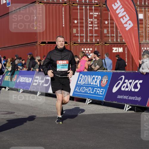 03.10.2025 - Köhlbrandbrückenlauf Michael Burmester http://msf.ph/oto/9013042 03.10.2025 10:13:22 Ziel 1181, 1191, 1227, 1611, 1621, 2209, 2687, 3371, 3473, 3601 meine-sportfotos.de