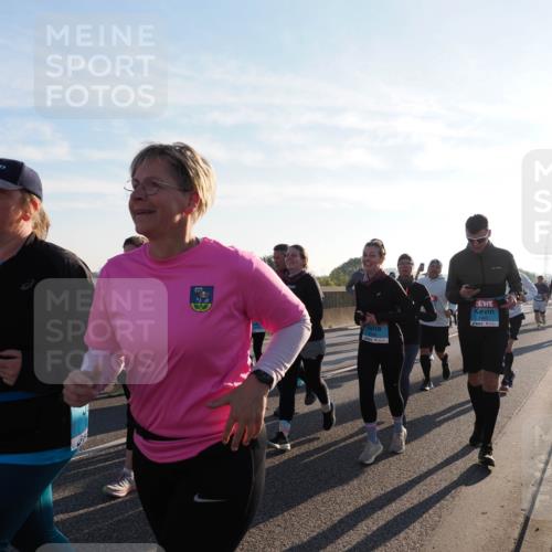 03.10.2025 - Köhlbrandbrückenlauf Fabian Wolf http://msf.ph/oto/9013048 03.10.2025 09:23:40 Position 3 57, 2965 meine-sportfotos.de