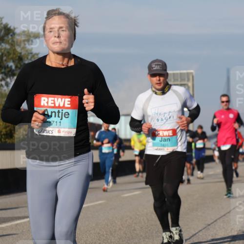 03.10.2025 - Köhlbrandbrückenlauf Luisa Fischer http://msf.ph/oto/9013052 03.10.2025 10:56:25 Position 3 3711, 1491 meine-sportfotos.de