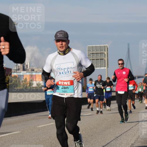 03.10.2025 - Köhlbrandbrückenlauf Luisa Fischer http://msf.ph/oto/9013061 03.10.2025 10:56:26 Position 3 3711, 1491 meine-sportfotos.de