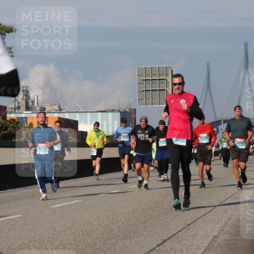 03.10.2025 - Köhlbrandbrückenlauf Luisa Fischer http://msf.ph/oto/9013079 03.10.2025 10:56:27 Position 3 1491 meine-sportfotos.de