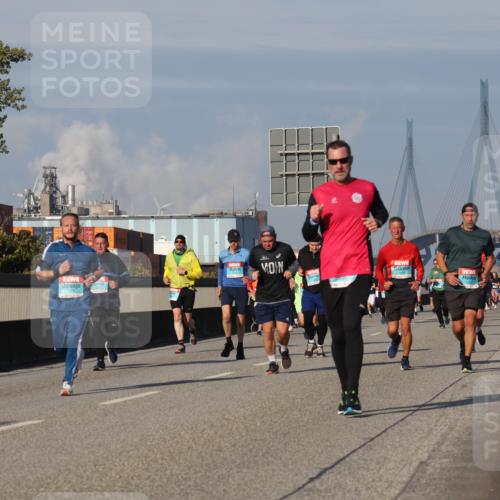 03.10.2025 - Köhlbrandbrückenlauf Luisa Fischer http://msf.ph/oto/9013080 03.10.2025 10:56:27 Position 3  meine-sportfotos.de