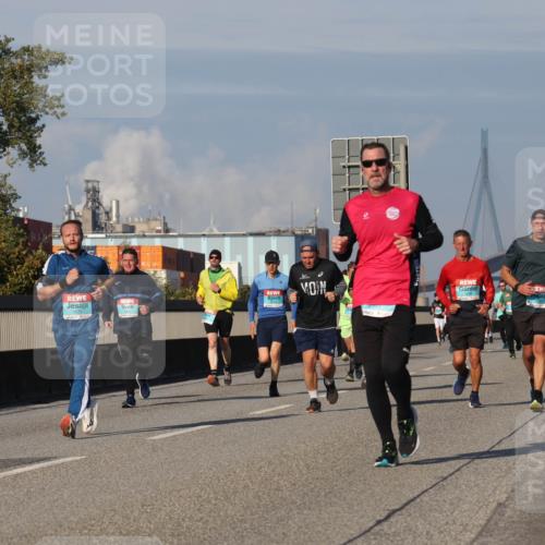03.10.2025 - Köhlbrandbrückenlauf Luisa Fischer http://msf.ph/oto/9013088 03.10.2025 10:56:28 Position 3  meine-sportfotos.de