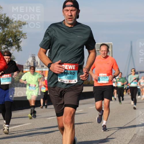 03.10.2025 - Köhlbrandbrückenlauf Luisa Fischer http://msf.ph/oto/9013154 03.10.2025 10:56:35 Position 3 10, 1681, 1501, 1973 meine-sportfotos.de