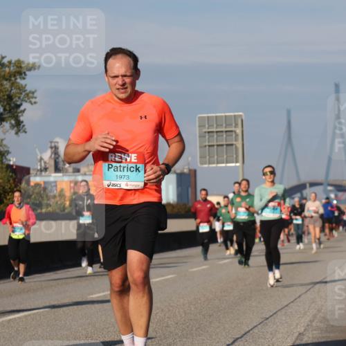 03.10.2025 - Köhlbrandbrückenlauf Luisa Fischer http://msf.ph/oto/9013176 03.10.2025 10:56:37 Position 3 1259, 1973 meine-sportfotos.de