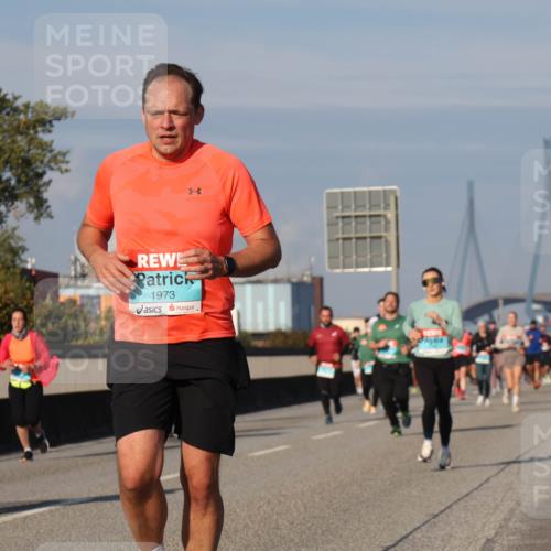 03.10.2025 - Köhlbrandbrückenlauf Luisa Fischer http://msf.ph/oto/9013180 03.10.2025 10:56:38 Position 3 1259, 1973 meine-sportfotos.de