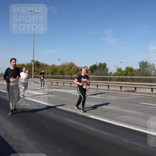 03.10.2025 - Köhlbrandbrückenlauf Julia Fischer http://msf.ph/oto/9013270 03.10.2025 13:05:48 Position 3  meine-sportfotos.de