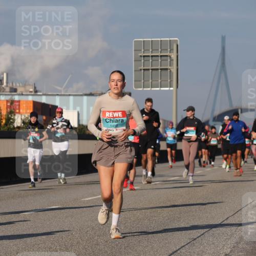 03.10.2025 - Köhlbrandbrückenlauf Luisa Fischer http://msf.ph/oto/9013283 03.10.2025 10:56:49 Position 3 2077, 1458 meine-sportfotos.de