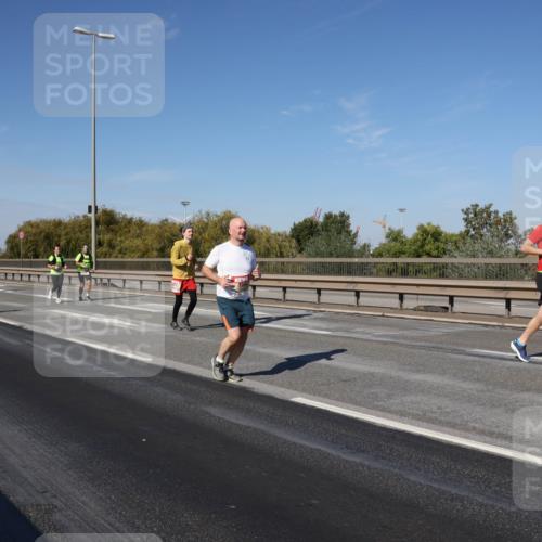 03.10.2025 - Köhlbrandbrückenlauf Julia Fischer http://msf.ph/oto/9013284 03.10.2025 13:05:50 Position 3  meine-sportfotos.de