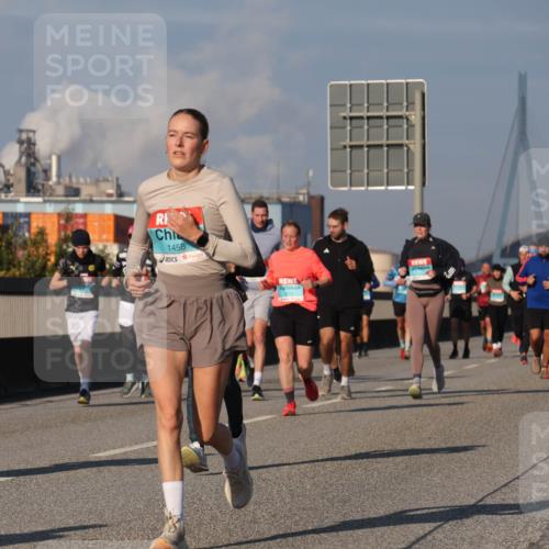 03.10.2025 - Köhlbrandbrückenlauf Luisa Fischer http://msf.ph/oto/9013292 03.10.2025 10:56:50 Position 3 1458 meine-sportfotos.de