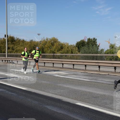 03.10.2025 - Köhlbrandbrückenlauf Julia Fischer http://msf.ph/oto/9013293 03.10.2025 13:05:52 Position 3 5712, 5122 meine-sportfotos.de