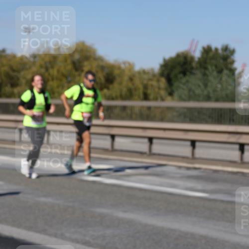 03.10.2025 - Köhlbrandbrückenlauf Julia Fischer http://msf.ph/oto/9013297 03.10.2025 13:05:52 Position 3  meine-sportfotos.de