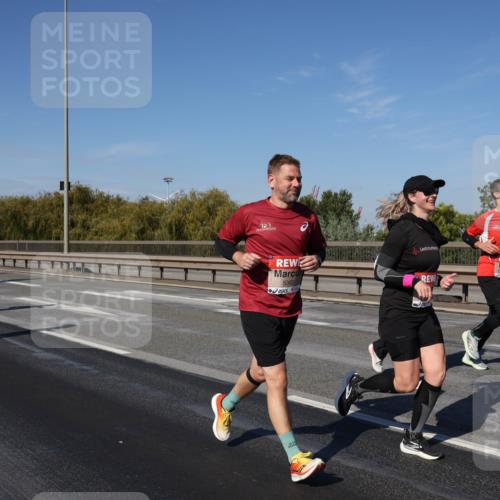 03.10.2025 - Köhlbrandbrückenlauf Julia Fischer http://msf.ph/oto/9013331 03.10.2025 13:05:58 Position 3 5363 meine-sportfotos.de