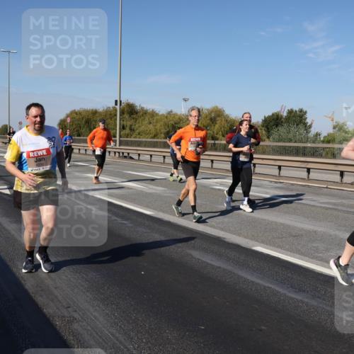 03.10.2025 - Köhlbrandbrückenlauf Julia Fischer http://msf.ph/oto/9013354 03.10.2025 13:06:04 Position 3 4200 meine-sportfotos.de