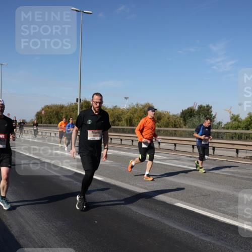 03.10.2025 - Köhlbrandbrückenlauf Julia Fischer http://msf.ph/oto/9013364 03.10.2025 13:06:06 Position 3 96, 6291 meine-sportfotos.de