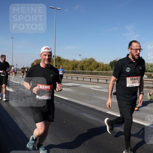 03.10.2025 - Köhlbrandbrückenlauf Julia Fischer http://msf.ph/oto/9013369 03.10.2025 13:06:07 Position 3 5675, 96, 6291 meine-sportfotos.de