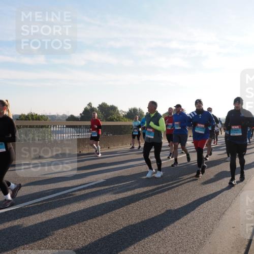 03.10.2025 - Köhlbrandbrückenlauf Fabian Wolf http://msf.ph/oto/9013384 03.10.2025 09:23:57 Position 3 2149 meine-sportfotos.de