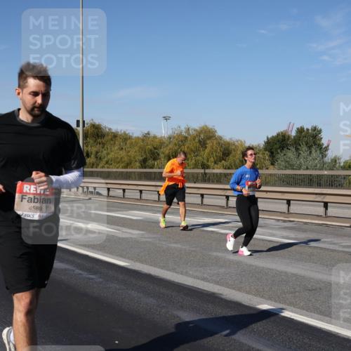 03.10.2025 - Köhlbrandbrückenlauf Julia Fischer http://msf.ph/oto/9013386 03.10.2025 13:06:09 Position 3 4589 meine-sportfotos.de