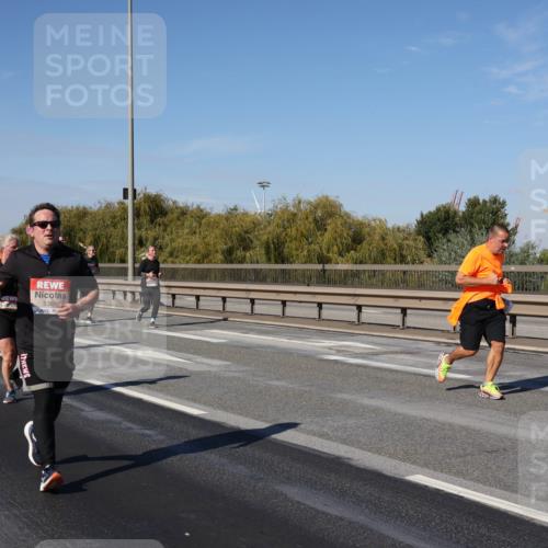 03.10.2025 - Köhlbrandbrückenlauf Julia Fischer http://msf.ph/oto/9013390 03.10.2025 13:06:11 Position 3 5361 meine-sportfotos.de