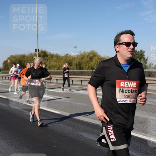 03.10.2025 - Köhlbrandbrückenlauf Julia Fischer http://msf.ph/oto/9013396 03.10.2025 13:06:12 Position 3 5361 meine-sportfotos.de