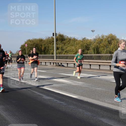 03.10.2025 - Köhlbrandbrückenlauf Julia Fischer http://msf.ph/oto/9013453 03.10.2025 13:06:23 Position 3  meine-sportfotos.de