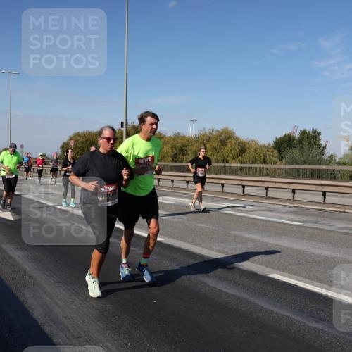 03.10.2025 - Köhlbrandbrückenlauf Julia Fischer http://msf.ph/oto/9013474 03.10.2025 13:06:27 Position 3  meine-sportfotos.de