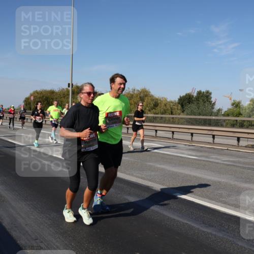 03.10.2025 - Köhlbrandbrückenlauf Julia Fischer http://msf.ph/oto/9013477 03.10.2025 13:06:28 Position 3 4943 meine-sportfotos.de
