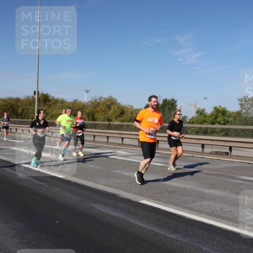 03.10.2025 - Köhlbrandbrückenlauf Julia Fischer http://msf.ph/oto/9013483 03.10.2025 13:06:29 Position 3  meine-sportfotos.de