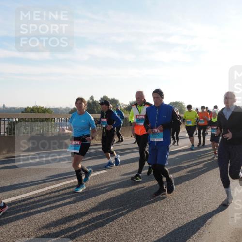 03.10.2025 - Köhlbrandbrückenlauf Fabian Wolf http://msf.ph/oto/9013496 03.10.2025 09:24:04 Position 3 2067 meine-sportfotos.de