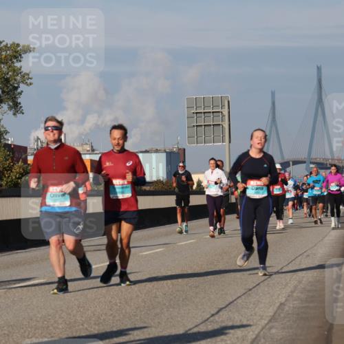 03.10.2025 - Köhlbrandbrückenlauf Luisa Fischer http://msf.ph/oto/9013497 03.10.2025 10:57:10 Position 3 1227 meine-sportfotos.de