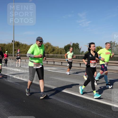 03.10.2025 - Köhlbrandbrückenlauf Julia Fischer http://msf.ph/oto/9013506 03.10.2025 13:06:31 Position 3 6209 meine-sportfotos.de