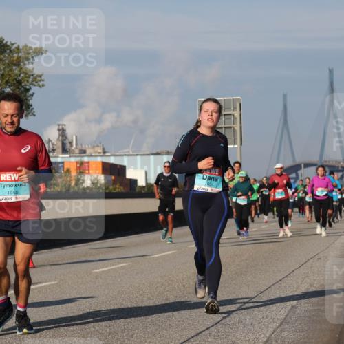 03.10.2025 - Köhlbrandbrückenlauf Luisa Fischer http://msf.ph/oto/9013519 03.10.2025 10:57:12 Position 3 1945, 1654 meine-sportfotos.de