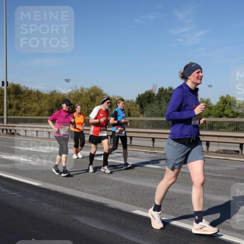 03.10.2025 - Köhlbrandbrückenlauf Julia Fischer http://msf.ph/oto/9013547 03.10.2025 13:06:37 Position 3  meine-sportfotos.de