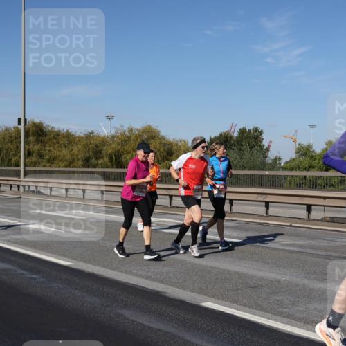 03.10.2025 - Köhlbrandbrückenlauf Julia Fischer http://msf.ph/oto/9013551 03.10.2025 13:06:37 Position 3 4752 meine-sportfotos.de