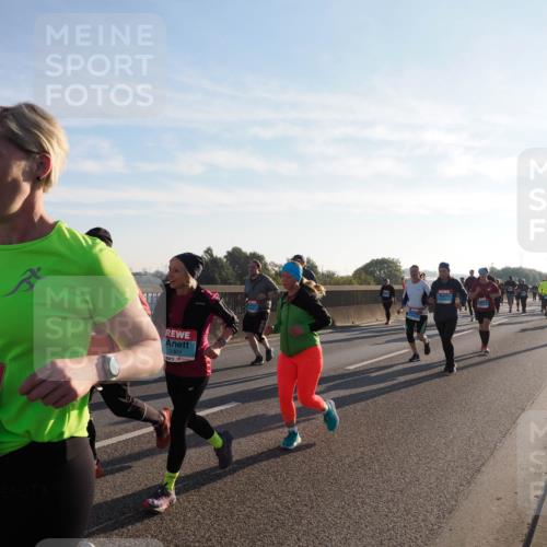 03.10.2025 - Köhlbrandbrückenlauf Fabian Wolf http://msf.ph/oto/9013591 03.10.2025 09:24:08 Position 3 2502, 2369 meine-sportfotos.de