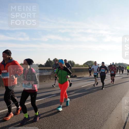 03.10.2025 - Köhlbrandbrückenlauf Fabian Wolf http://msf.ph/oto/9013596 03.10.2025 09:24:08 Position 3 2350, 2369 meine-sportfotos.de